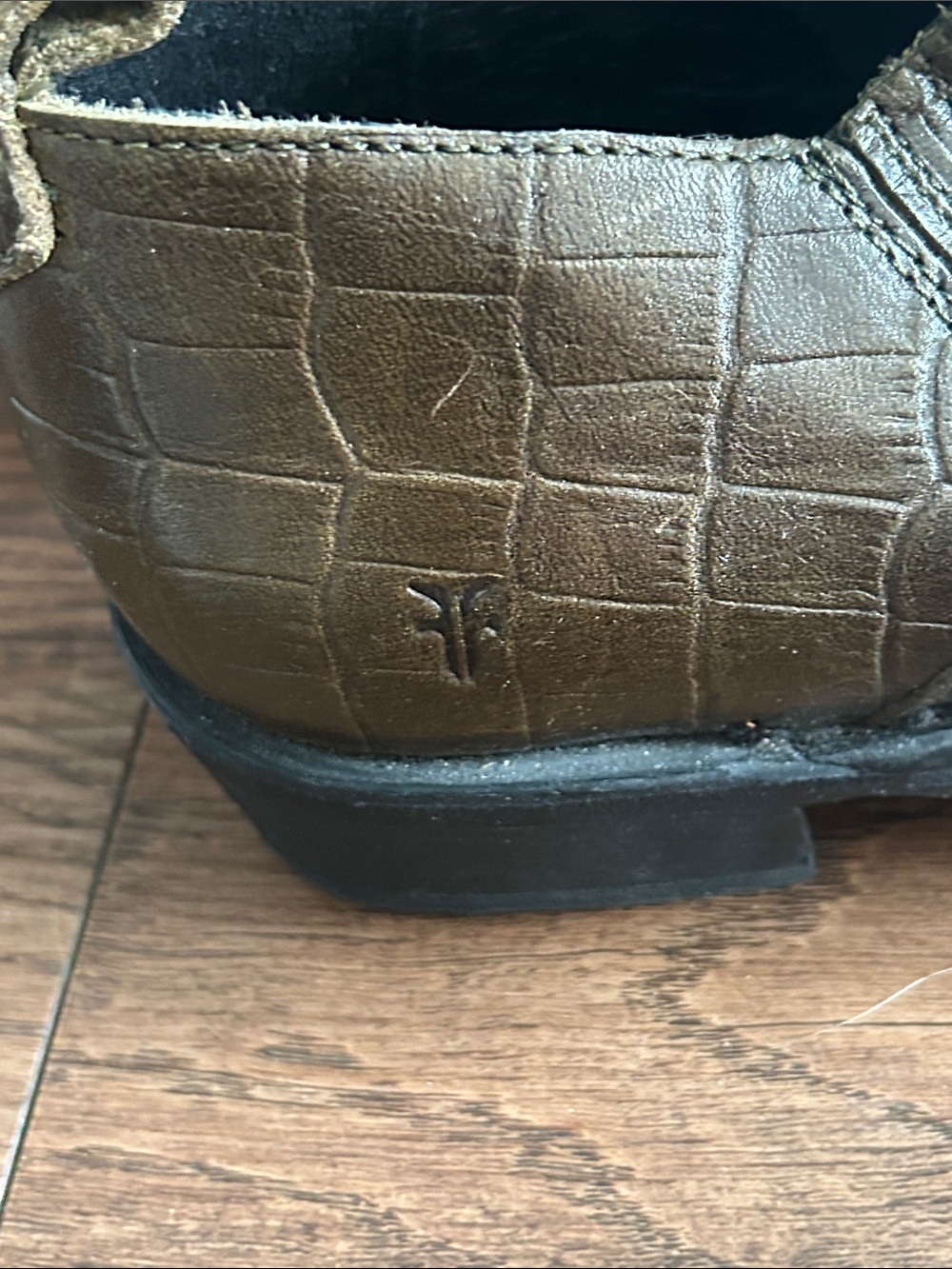 EUC Frye Billy Chelsea Bootie Rosemary Croc Embossed Leather (7) - Picture 6 of 8